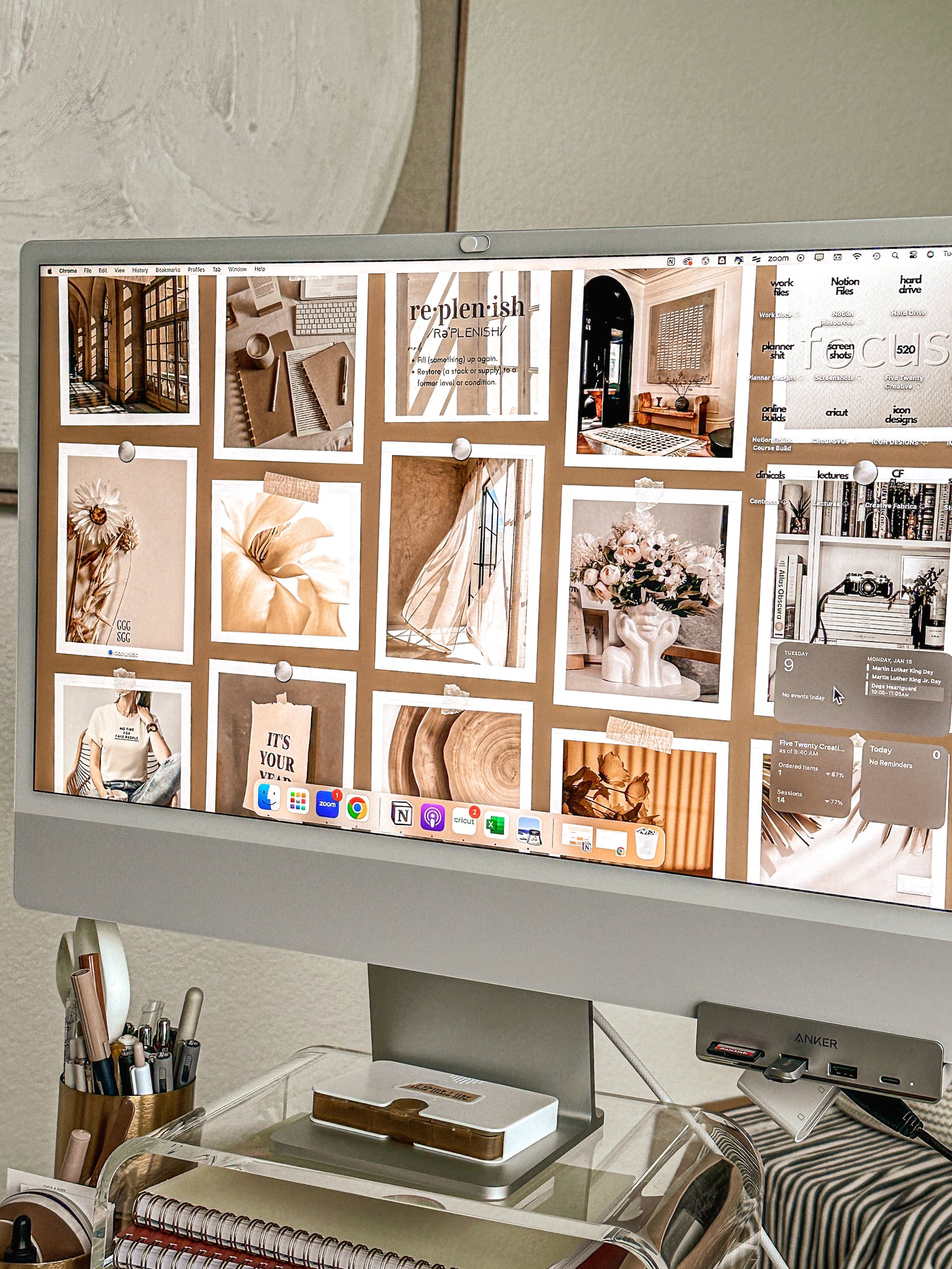 Moodboard Wallpaper Template